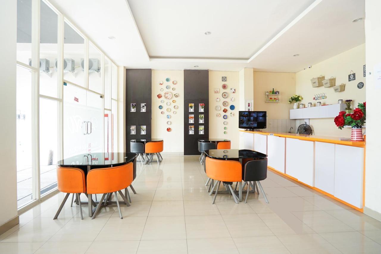 Pratisarawirya Guesthouse By Ecommerceloka Sorabaya Extérieur photo
