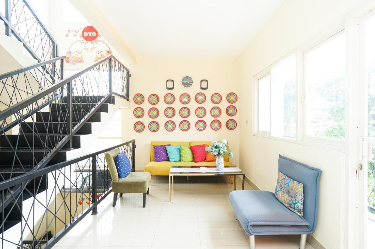 Pratisarawirya Guesthouse By Ecommerceloka Sorabaya Extérieur photo