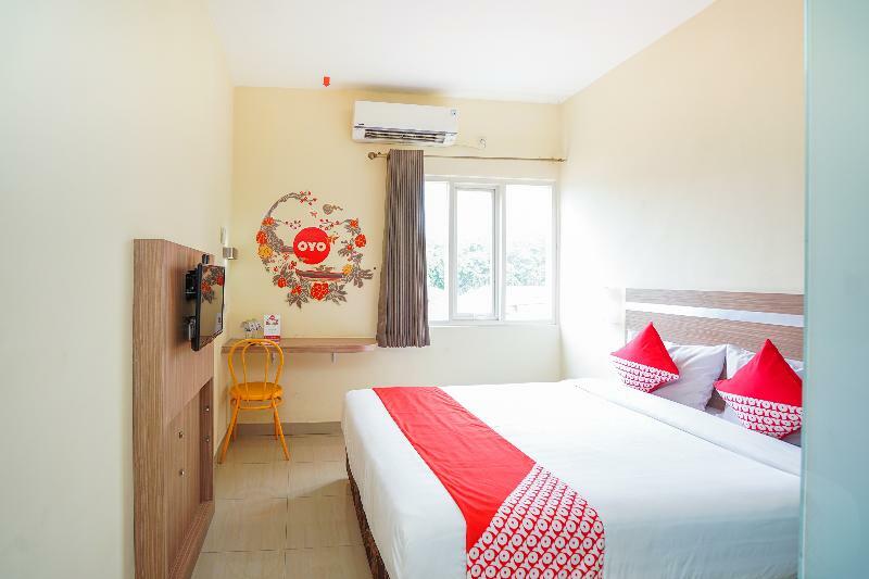 Pratisarawirya Guesthouse By Ecommerceloka Sorabaya Extérieur photo